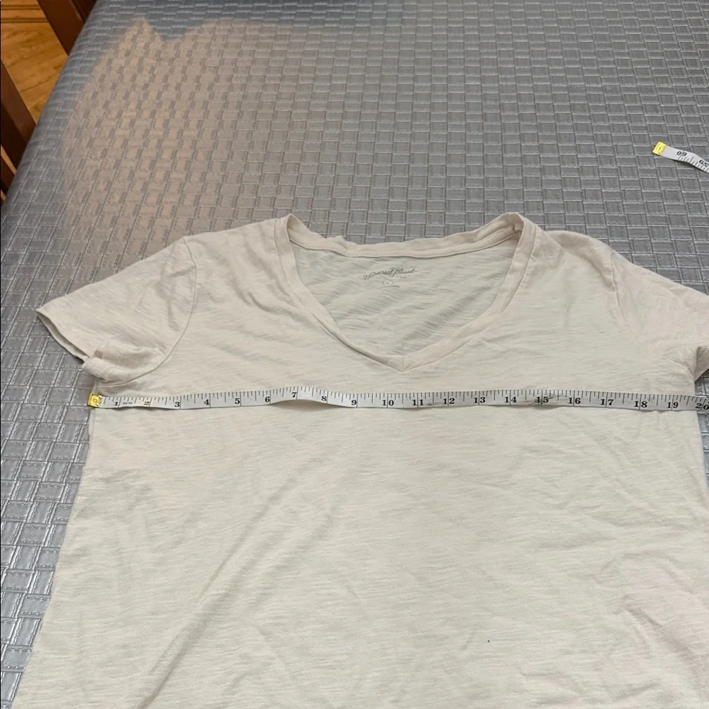 Universal Thread Cream Slub Cotton V-Neck Tee Women’s L - Picture 4 of 5